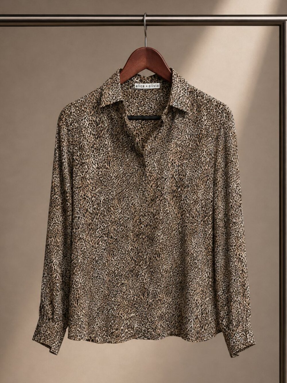 Alice + Olivia Leopard Print Blouse Button Up XS